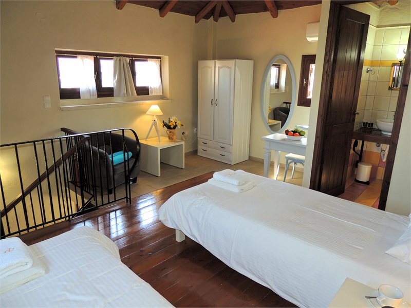 Crete-luxury Villas KYPIA